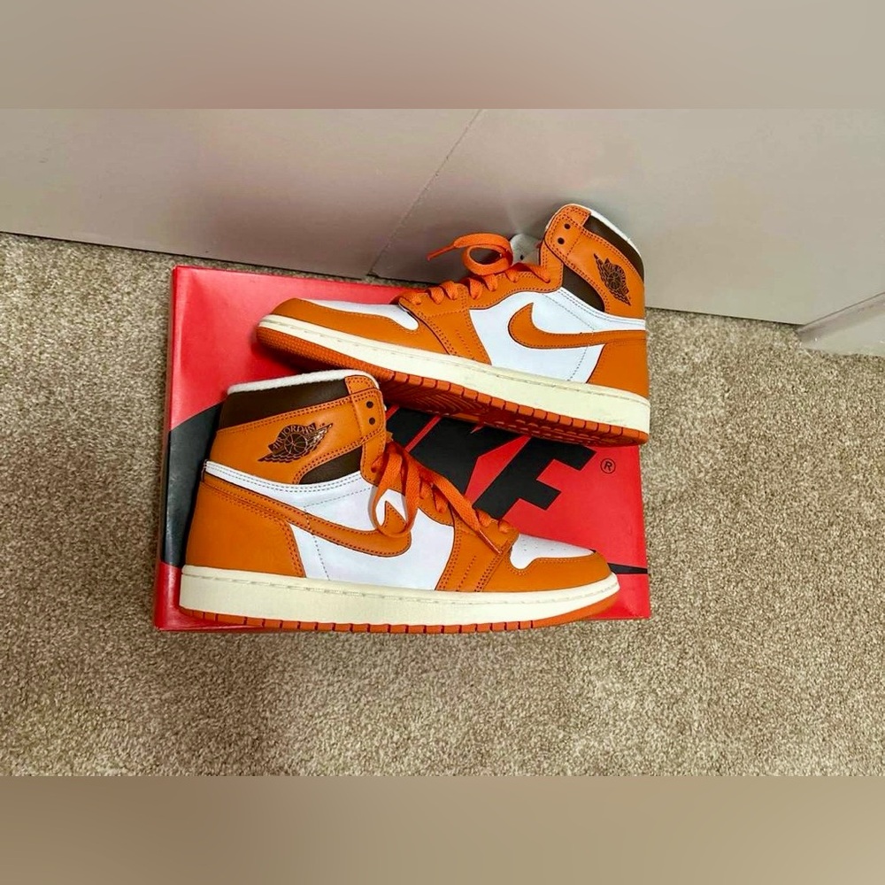 Air Jordan 1 High OG (Starfish) - Size 10W